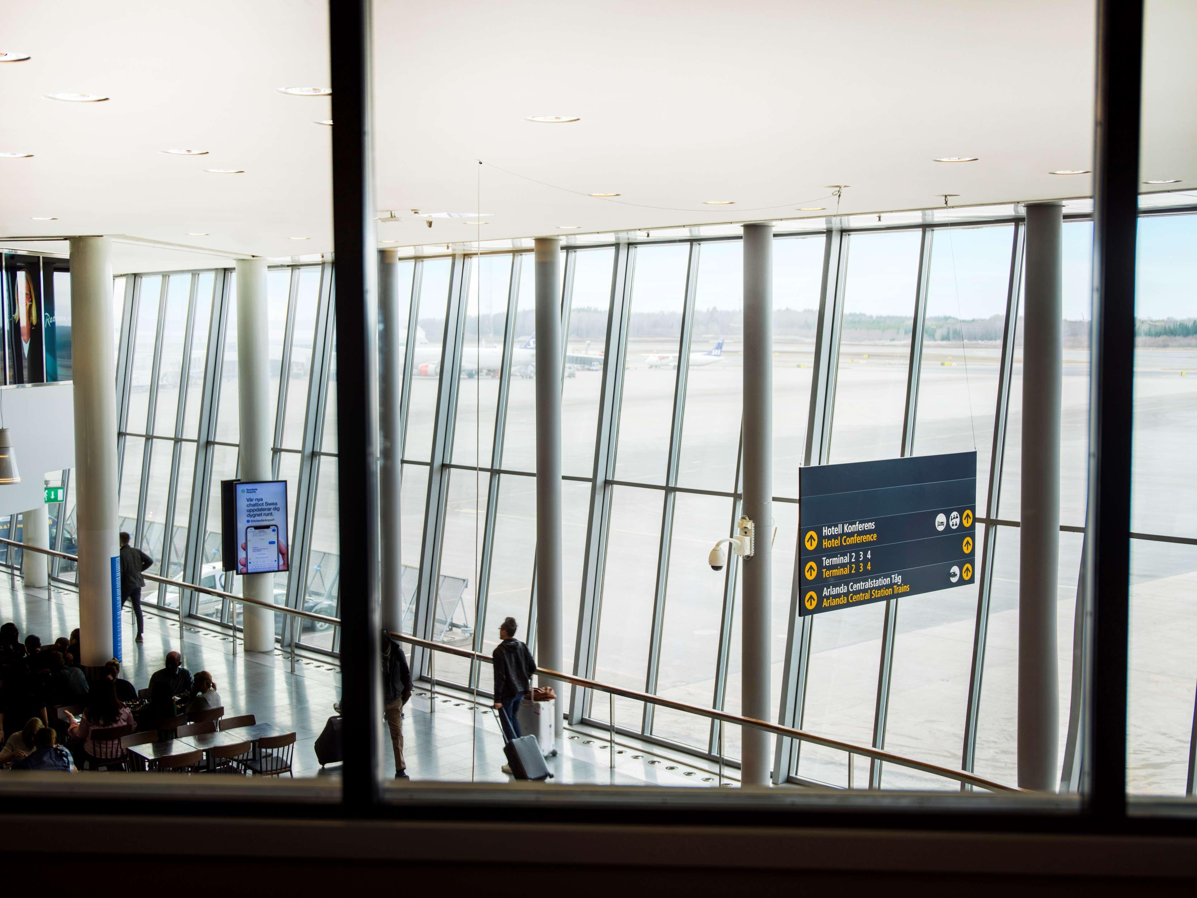 ארלנדה Radisson Blu Airport Terminal Hotel מראה חיצוני תמונה
